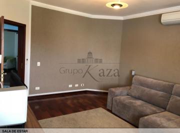 Casa · 248m² · 3 Quartos · 3 Vagas · Oportunidade - Casa em Condomínio - Condomínio Jardim Coleginho - Vila Zezé - 3 Dormitórios - 248m².