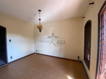 Casa · 250m² · 5 Quartos · 4 Vagas · Oportunidade - Casa - Jardim Satélite - 3 Dormitórios - 160m².