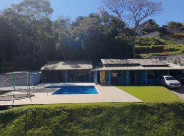 Rural de 3 quartos, Santa Isabel · CHACARA COM OTIMO ACESSO COM LINDO ACABAMENTO EM SANTA ISABEL 4 QUARTOS SENDO 1 SUITE