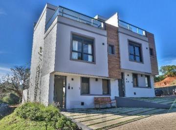 .jpg+2025-03-04 · Casa Condominio em Porto Alegre, no bairro Teresópolis, com 3 dormitório(s), e 3