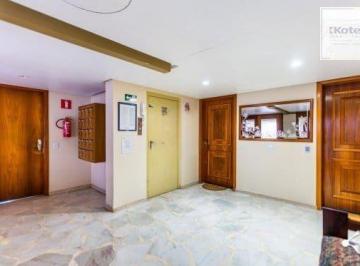 Apartamento · 65m² · 2 Quartos · Apartamento de 2 quartos em prédio com elevador no bairro Santana