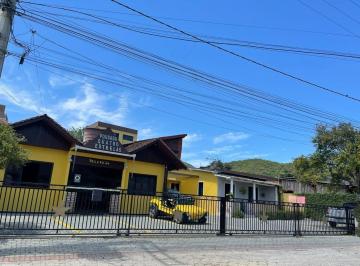 Comercial · 300m² · 6 Quartos · 10 Vagas · 🏡✨ OPORTUNIDADE DE INVESTIMENTO EM PENHA!