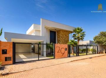 b981db008dbc865bbc524ebb0130b192152d5285 · Privê Morada Sul | Linda casa contemporânea com lazer e estúdio musical!