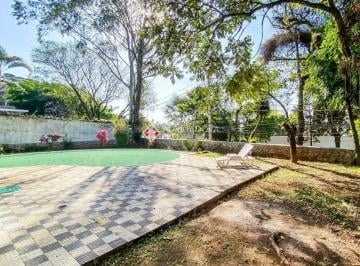Casa · 250m² · 6 Quartos · 3 Vagas · Um imóvel para quem compra potencial e transforma em patrimônio, apesar da reforma ela entrega algo