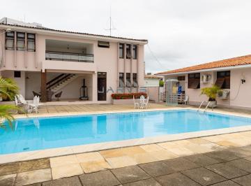 Casa · 300m² · 3 Quartos · 2 Vagas · Vendo casa em Rua aberta de 582,33m² com 3 quartos - Farol