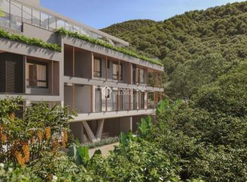 Apartamento · 71m² · 1 Quarto · Loft duplex exclusivo no Porto da Lagoa; sofisticação; conforto e excelente potencial de valorização