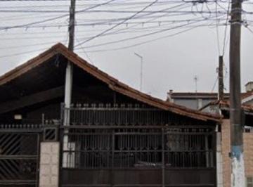 Casa · 121m² · 2 Quartos · 2 Vagas · Casa térrea com edícula, em Praia Grande, Vila Mirim, 750 metros da praia e próximo ao comércio loca