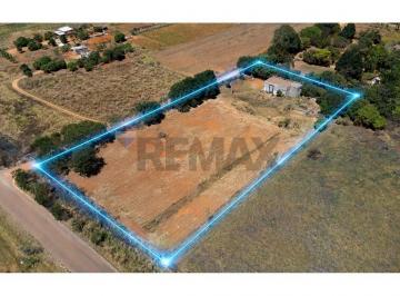 Comercial · 1 Quarto · 10 Vagas · Vendo terreno BR 070