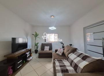 Casa · 240m² · 4 Quartos · 4 Vagas · TH35948 - Colônia Agrícola São José Vicente Pires, Casa 04 quartos, 240m². Agende sua visita!