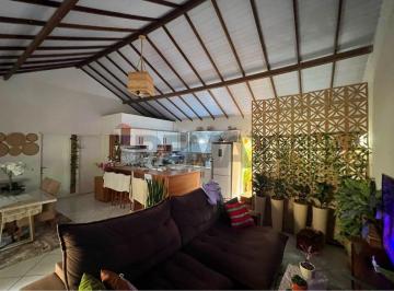 Casa · 380m² · 9 Quartos · 4 Vagas · À venda casa com múltiplas unidades e excelente potencial de investimento na Rasa, em Búzios