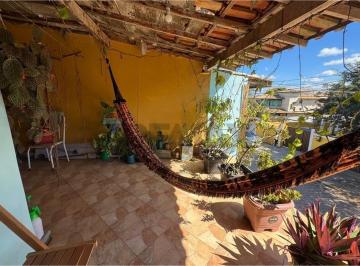 Casa · 72m² · 2 Quartos · À venda casa aconchegante com quintal e varanda na Rasa, em Búzios