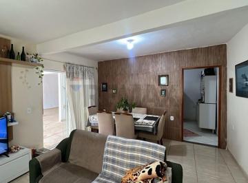 Casa · 180m² · 3 Quartos · 1 Vaga · À venda casa espaçosa com 3 quartos e varanda gourmet na Vila Verde, em Búzios