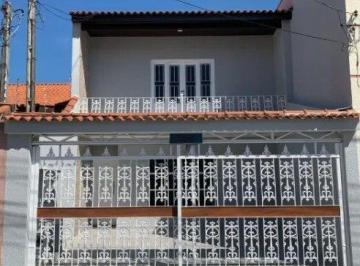 c4d684ac3a200bf178c5024af5ac3d15d4d6c34e · Casa com 3 dormitórios, 206 m² - venda por R$ 780.000,00 ou aluguel por R$ 4.712,00/mês - Parque Jat