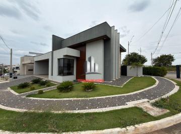Casa · 220m² · 3 Quartos · 4 Vagas · Green Park - Casa Alto Padrão 3 suites condominio Green Park em Hortolandia