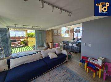 Apartamento · 260m² · 3 Quartos · 3 Vagas · Cobertura no Itaigara, com 3 quartos + closet, 3 vagas, reformado, com piscina privativa