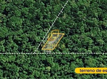 Terreno · 375m² · TERRENO DE INVESTIMENTO - Excelente Terreno de Esquina 800 mts do Mar