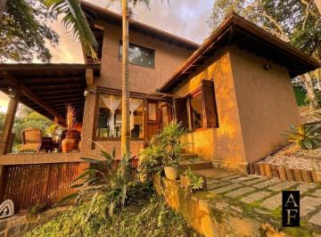 Casa · 175m² · 3 Quartos · 2 Vagas · Casa à Venda na Praia do Rosa