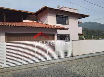 Casa en Venda de 5 quartos Centro · Casa em Eugênio Raulino Koerich - Centro - São Pedro de Alcântara/SC