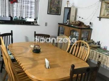Casa · 129m² · 3 Quartos · 2 Vagas · Sobrado residencial com 3 quartos e quintal à venda no Parque Jaçatuba