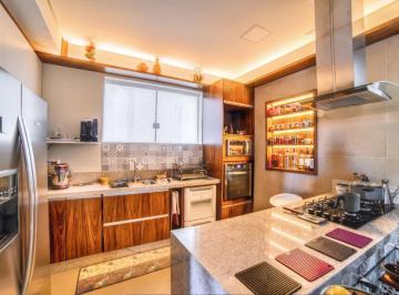 Casa de 3 quartos, Rio de Janeiro · Santa Teresa Casa de 500 m² com 3 quartos e Suíte