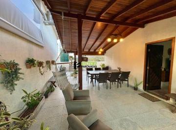 3ff4426c716893a5cab782db1e93fc8700af25ce · Casa totalmente térrea em condomínio com área verde e  piscina!