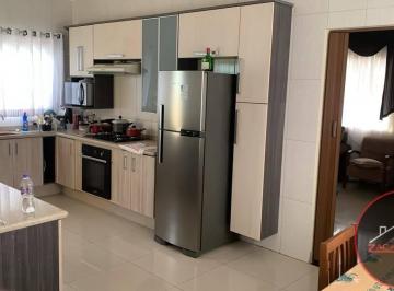 210016f87ca4cf8b08f8ce8c7ea84883df4d561d · Casa com 4 dormitórios à venda por R$ 1.686.000 - Arujá Country Club - Itaquaquecetuba/SP