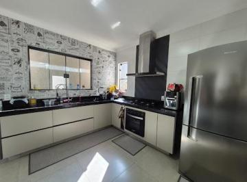 5784e6070b8e55a3286c9923b3f6207bf746b3da · Casa com 3 dormitórios à venda, 144 m² por R$ 680.000,00 - Parque São Geraldo - Bauru/SP