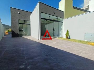 8a24355eca23625a0eb6688fe5a121944a693564 · Vendo casa ampla com 2 quartos, sendo uma suíte com closet, no bairro N S de Fátima em Itajubá-MG