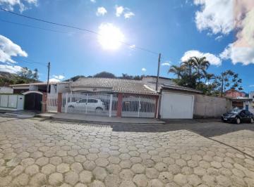 Casa · 160m² · 4 Quartos · 2 Vagas · Conforto, Segurança e Sustentabilidade em Casa Térrea Espetacular!