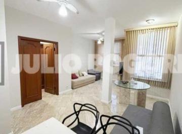 Apartamento · 105m² · 2 Quartos · Apartamento :  / Residencial / Copacabana