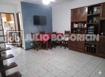 Casa · 71m² · 2 Quartos · 1 Vaga · Taquara casa duplex condomínio 2 quartos garagem privativa. Localização privileg