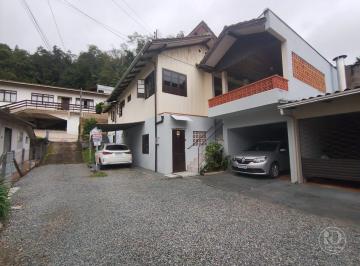 Casa · 100m² · 3 Quartos · 1 Vaga · Alugo Casa Mista com 03 Quartos, Bairro Centro - em Blumenau