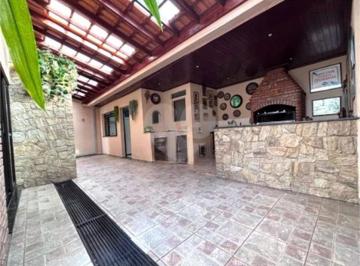 Imagem Principal · Casa à venda com 217 m² com 3 quartos e 6 vagas no Jardim Maria Helena