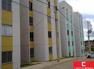 Apartamento · 45m² · 2 Quartos · Apartamento 2/4, nascente, 2o andar (escada), sala, cozinha, banheiro e area de servico.