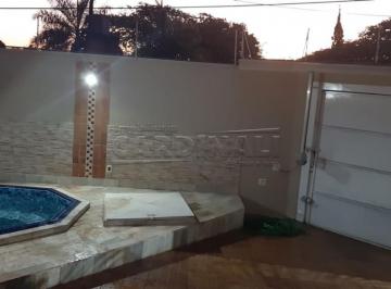 Casa · 249m² · 3 Quartos · 4 Vagas · Casa para venda em Jardim Celiamar de 249.00m² com 3 Quartos, 1 Suite e 4 Garagens