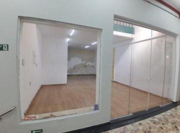 Comercial · 70m² · Loja para alugar em Centro de 70.00m²