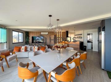 Foto · Apartamento reformado com varanda gourmet vista mar e lazer a 300m da praia na E