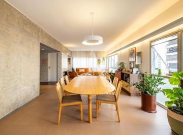 0 · Apartamento reformado à venda com 240m² e 3 Dormitórios no Cambuí Campinas SP