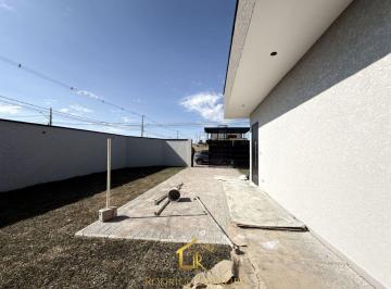 Casa de 3 quartos, São José dos Pinhais · Casa de esquina, amplo espaço de terreno, 3 quartos, Bairro Barro Preto, São José dos Pinhais