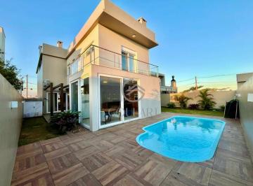 03aa399a7eb4f863d7f522837250bdac00753b7b · Casa diferenciada com 4 Dormitórios no Alphaville Pelotas
