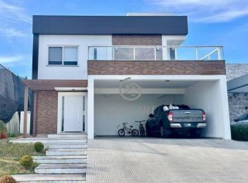 c6629979fde6c11289023adf6b0604f2408176f4 · Casa com 4 dormitórios no Alphaville