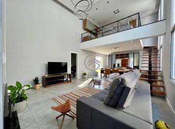 5042c130e213ebca2c0cda8cdb39ad86f4f80572 · Casa impecável no Alphaville Pelotas