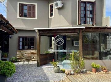 11904c81e678af6926b2c5864bfb4ef571922105 · Casa com amplo pátio no bairro Três Vendas ao Terra Nova
