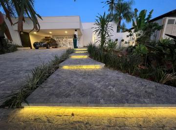 Foto 01 · Casa de luxo no Jardim Yolanda: 4 quartos, 4 suítes, 1 sala, 5 banheiros, 4 vagas de garagem, 300m²!