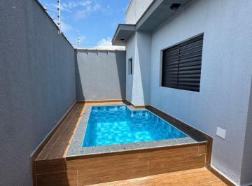 Casa de 2 quartos, Itanhaém · Casa com 2 quartos e piscina em Itanhaém.