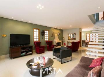 Casa · 225m² · 5 Quartos · 3 Vagas · Sobrado Padrão para Venda