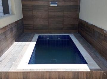 Casa de 2 quartos, Itanhaém · Casa com 2 quartos e piscina em Itanhaém - R$ 260.000,00.