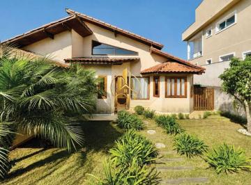 Casa · 250m² · 3 Quartos · 2 Vagas · Casa em Condomínio na Granja Viana, 3 Dormitórios, 1 Suíte e Lazer Completo