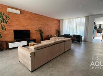 0ce85eb97f7bac02ca18417f1835ee4478dcda8f · Casa á venda