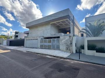 Casa · 450m² · CASA RECANTO AZUL - BOTUCATU / SP